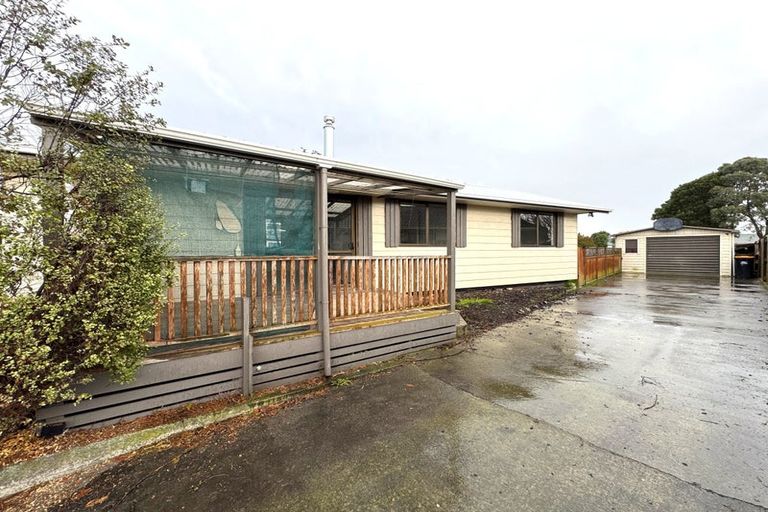 Photo of property in 18 Cargill Grove, Kelvin Grove, Palmerston North, 4414