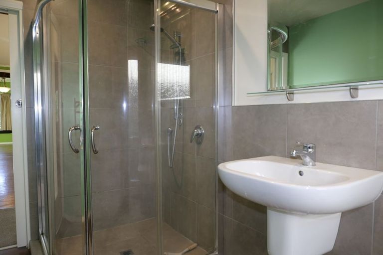 Photo of property in 42 Poplar Avenue, Raumati South, Paraparaumu, 5032
