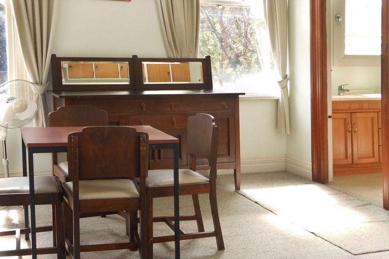 Photo of property in 333 The Terrace, Te Aro, Wellington, 6011