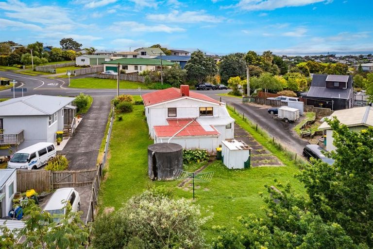 Photo of property in 15 Matai Road, Stanmore Bay, Whangaparaoa, 0932