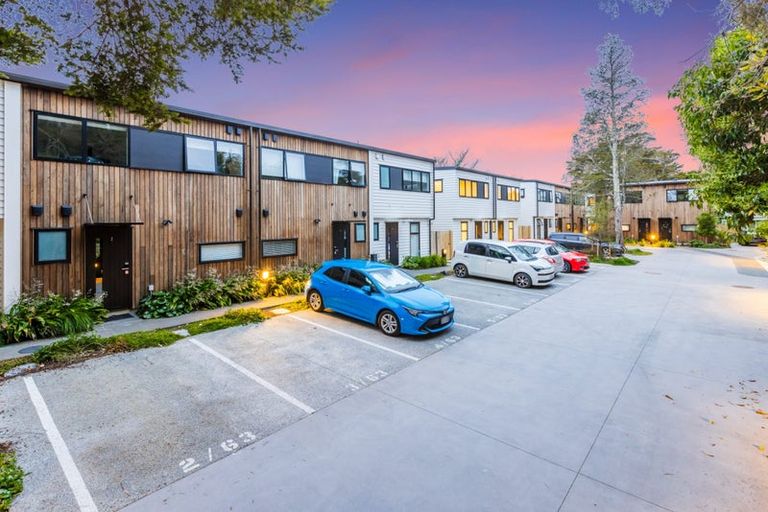 Photo of property in 10/63 Hillcrest Avenue, Hillcrest, Auckland, 0627