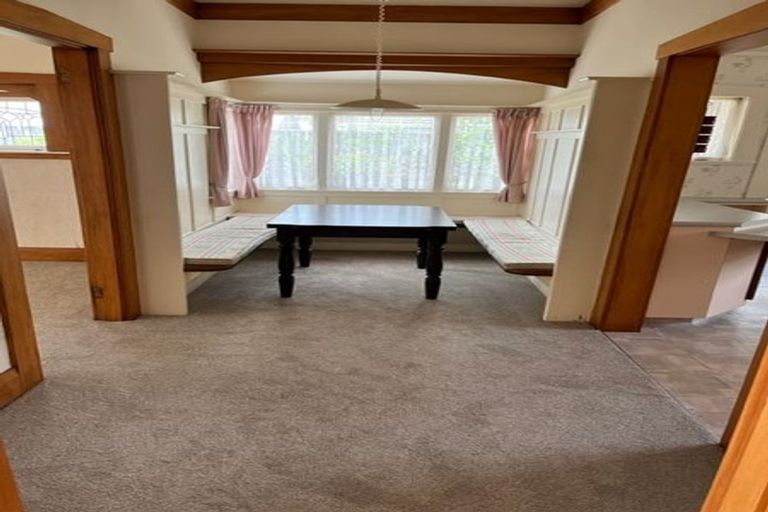 Photo of property in 297 The Parade, Island Bay, Wellington, 6023