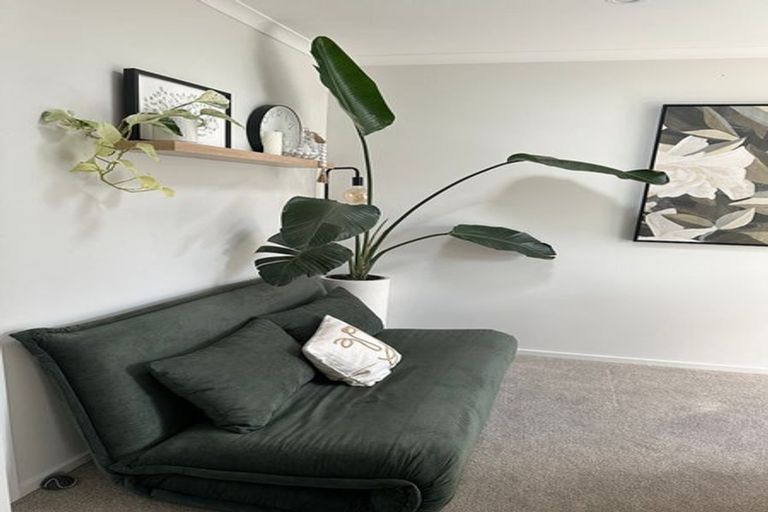 Photo of property in 66 Nugget Avenue, Hobsonville, Auckland, 0616