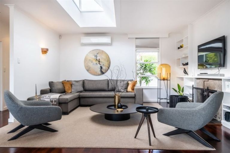 Photo of property in 2/33 Norman Road, Hauraki, Auckland, 0622