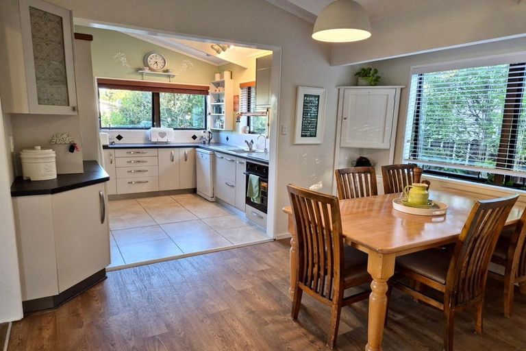 Photo of property in 7 Endeavour Avenue, Welcome Bay, Tauranga, 3112