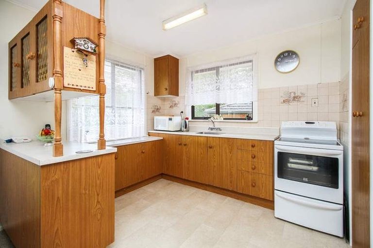 Photo of property in 25 Cutler Street, New Lynn, Auckland, 0600