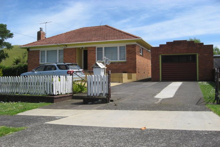 Photo of property in 45 Miller Road, Mangere Bridge, Auckland, 2022