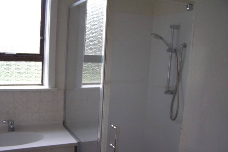 Photo of property in 19 Lee Road, Taradale, Napier, 4112