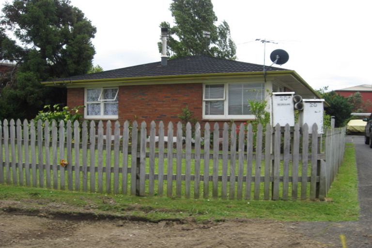 Photo of property in 1/20 Lynette Place, Mangere, Auckland, 2022