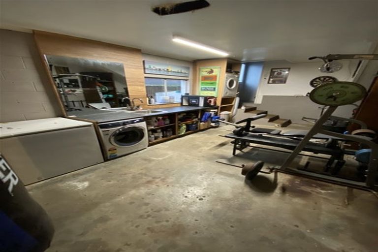 Photo of property in 98 Salford Street, Windsor, Invercargill, 9810