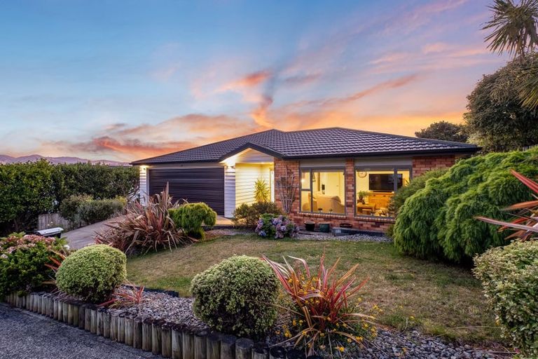 Photo of property in 121 Te Puia Drive, Aotea, Porirua, 5024