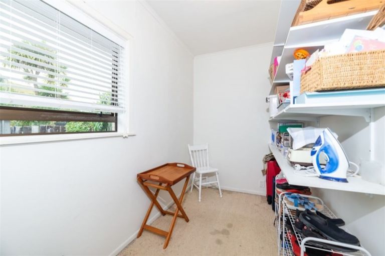 Photo of property in 1/35 Mcintyre Road, Mangere Bridge, Auckland, 2022