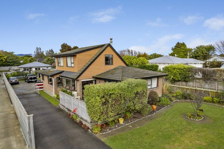 Photo of property in 18 Bell Street, Otaki, 5512
