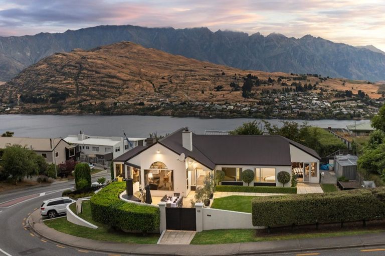 Photo of property in 66 Hensman Road, Queenstown, 9300