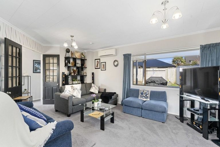 Photo of property in 30 Nikau Street, Inglewood, 4330