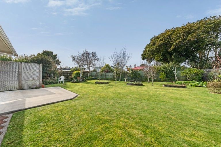 Photo of property in 13 Te Whena Place, Waitara, 4320