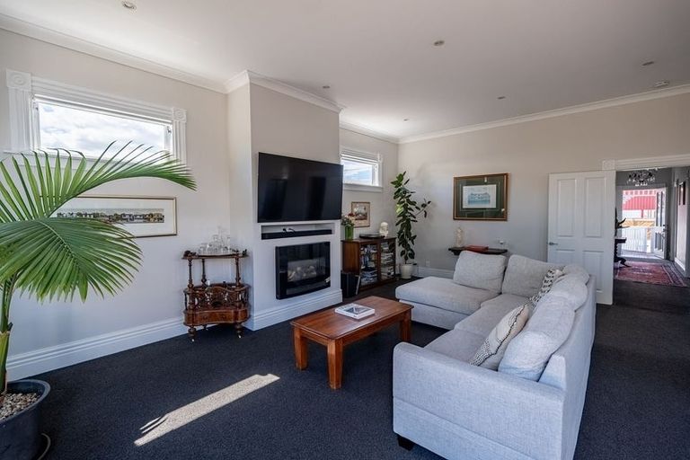 Photo of property in 2 Adelaide Street, Petone, Lower Hutt, 5012