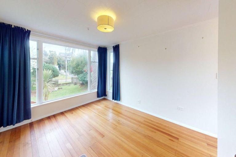 Photo of property in 33 Dale Road, Raumati South, Paraparaumu, 5032