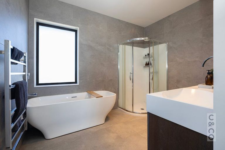 Photo of property in 2 Pitoitoi Drive, Riverhead, 0820