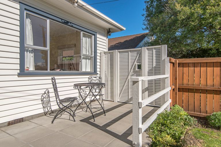 Photo of property in 166 Knowles Street, St Albans, Christchurch, 8052