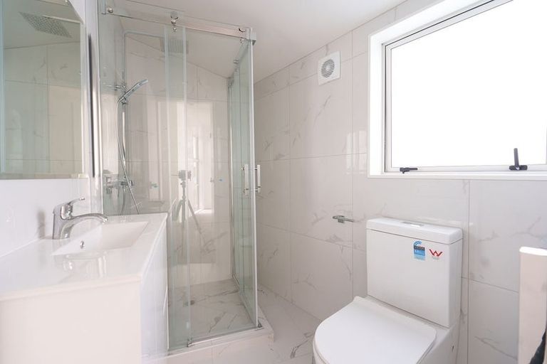 Photo of property in 14b Sunlands Drive, Manurewa, Auckland, 2102
