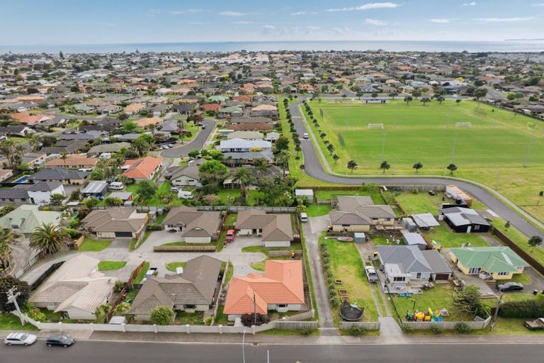 Photo of property in 3 Villa Way, Mount Maunganui, 3116