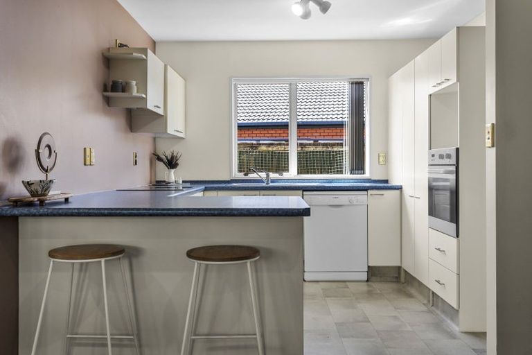 Photo of property in 2 Gerald Beattie Lane, Rangiora, 7400