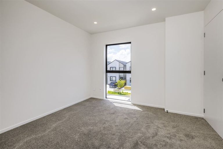 Photo of property in 49 Kairakau Street, Papakura, 2110