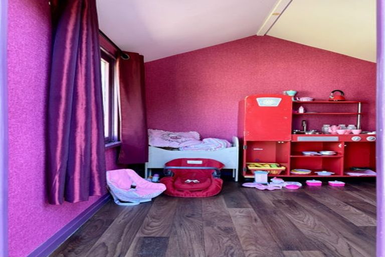 Photo of property in 5 Silverwood Place, Hornby, Christchurch, 8042