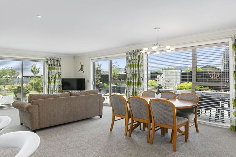 Photo of property in 48 Hagart-alexander Drive, Mosgiel, 9024