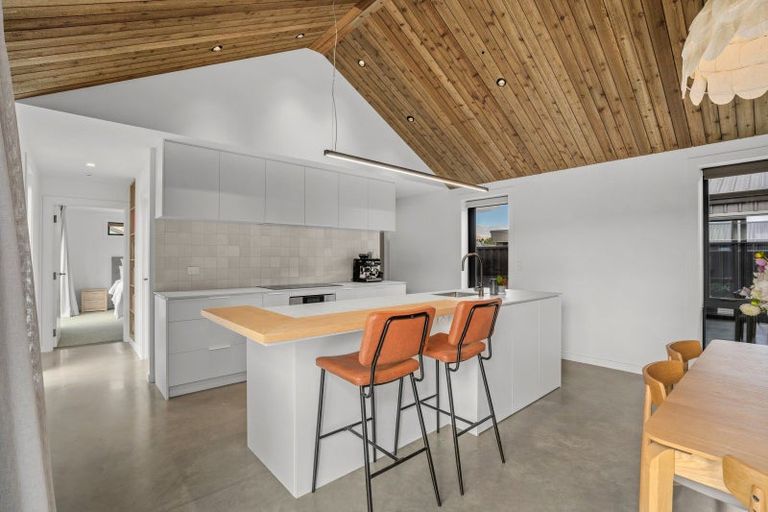 Photo of property in 17 Dunn Street, Lake Hawea, 9382