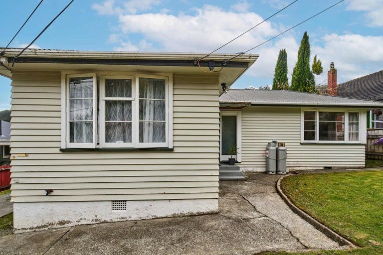 Photo of property in 47 Hay Street, Naenae, Lower Hutt, 5011
