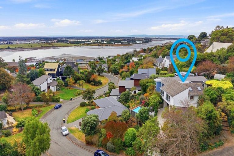Photo of property in 31 Janice Place, Mount Pleasant, Christchurch, 8081