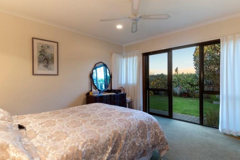 Photo of property in 42 Manor Park Drive, Pyes Pa, Tauranga, 3112
