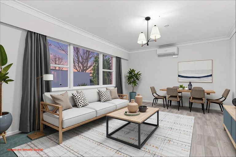 Photo of property in 2/10 Mahon Place, Papatoetoe, Auckland, 2025