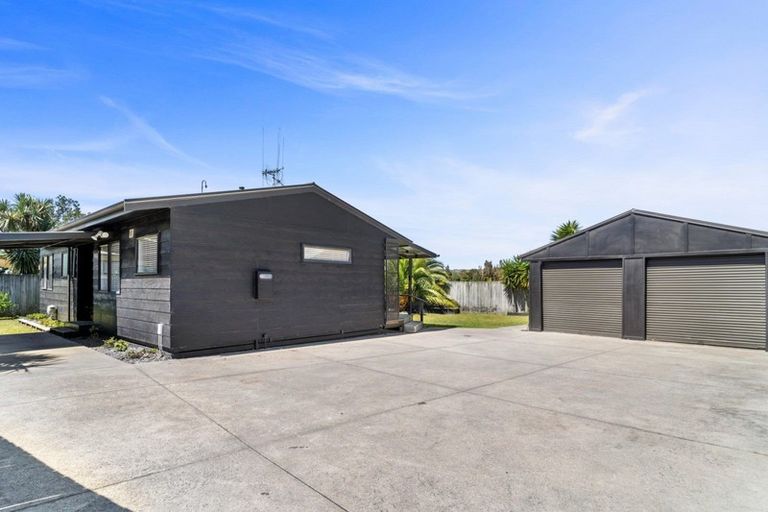 Photo of property in 230b Gravatt Road, Papamoa Beach, Papamoa, 3118