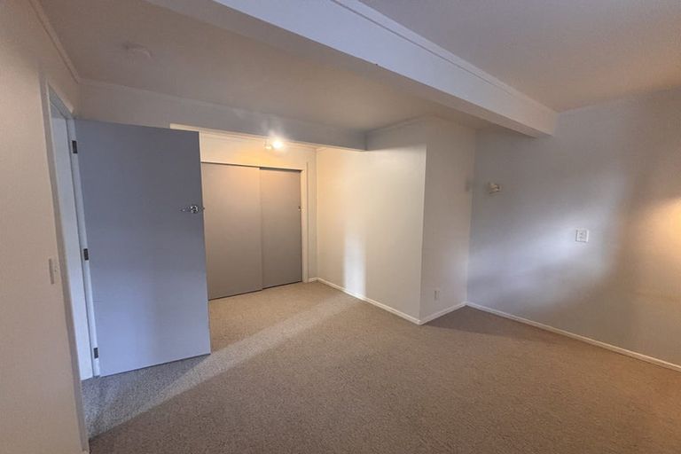 Photo of property in 2/3 Kingston Heights Road, Kingston, Wellington, 6021