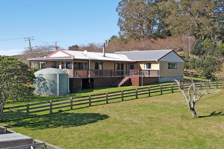 Photo of property in 662 Kaitemako Road, Welcome Bay, Tauranga, 3175