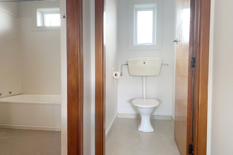 Photo of property in 2/490 Barbadoes Street, Edgeware, Christchurch, 8013