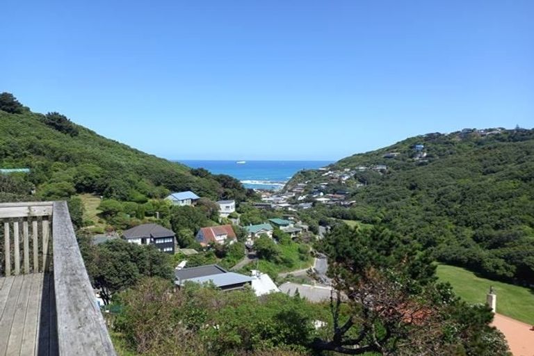 Photo of property in 54d Hungerford Road, Houghton Bay, Wellington, 6023