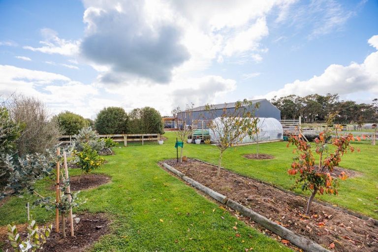 Photo of property in 106 Reid Line East, Aorangi, Feilding, 4775