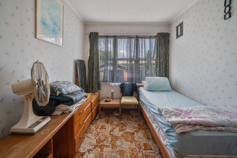 Photo of property in 2a Brandon Road, Glen Eden, Auckland, 0602
