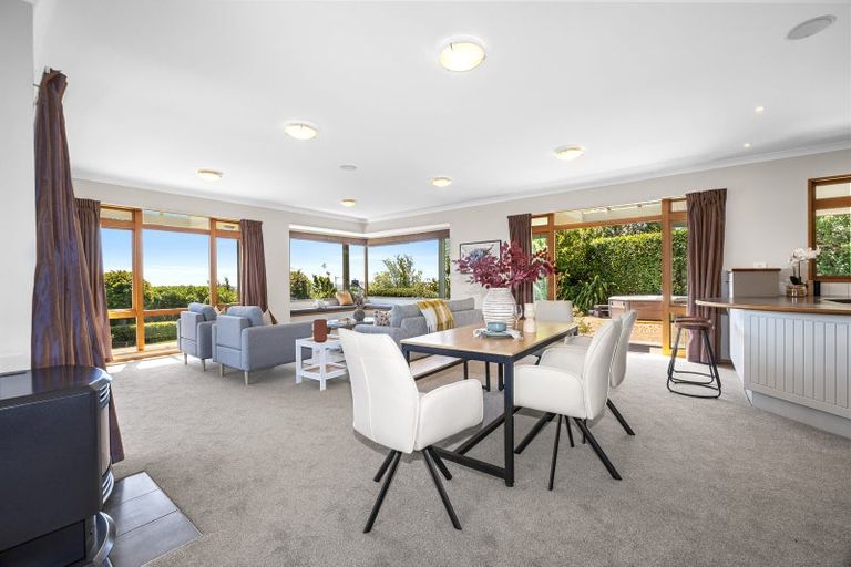 Photo of property in 3 Watlings Place, Kennedys Bush, Christchurch, 8025