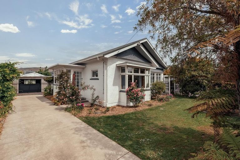 Photo of property in 66 Saint Martins Road, Saint Martins, Christchurch, 8022