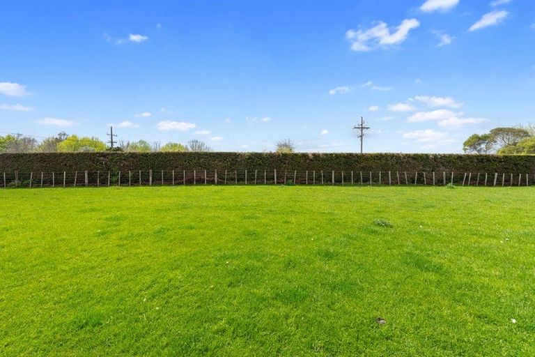 Photo of property in 180 Taupaki Road, Taupaki, Henderson, 0782