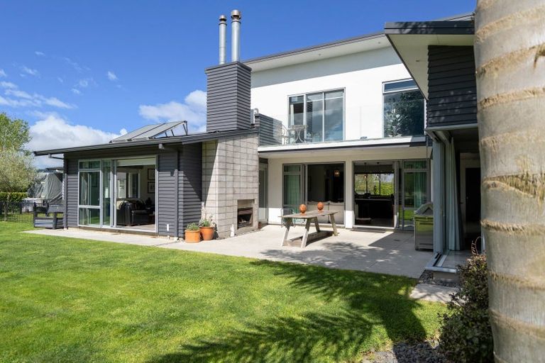 Photo of property in 1/55 Hogan Road, Cambridge, 3493