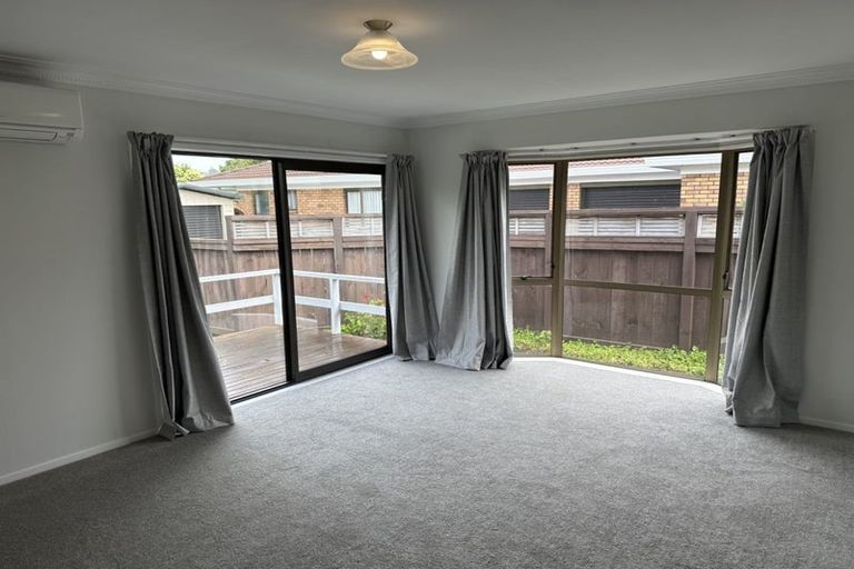 Photo of property in 63a Nile Road, Milford, Auckland, 0620
