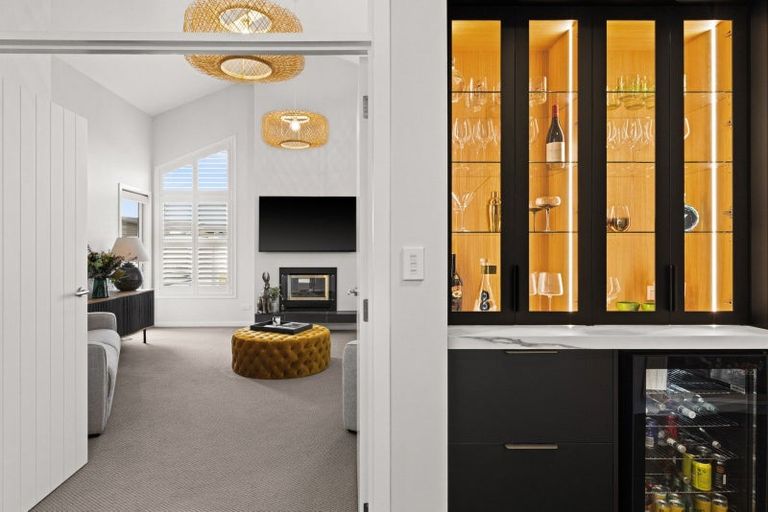 Photo of property in 11 Aoraki Road, Poraiti, Napier, 4112