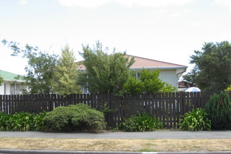 Photo of property in 21a Lamorna Road, Parklands, Christchurch, 8083