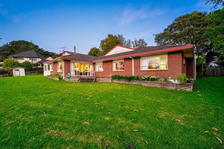 Photo of property in 94 Browns Lane, Flat Bush, Auckland, 2016